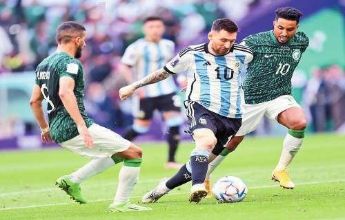 中国澳门U20男足队长：跟学校请假来踢全运会，还得补作业